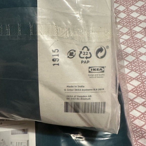 Nattjasmin twin emerald colored sheet set. Flat fitted and pillowcase included. - Picture 4 of 5